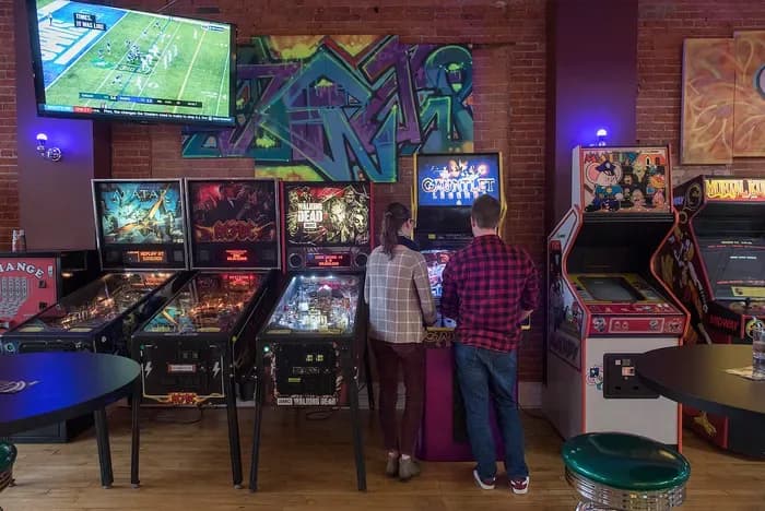 1Up Arcade Bar - Farmington