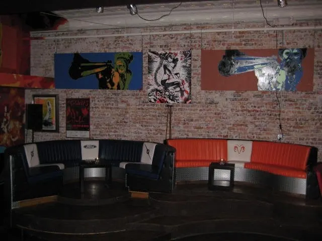 Bullitt Bar