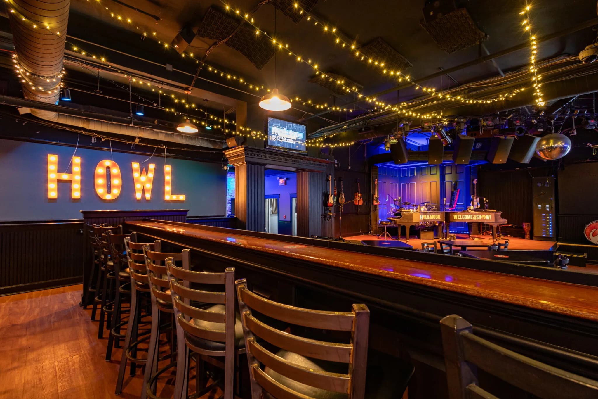 Howl at the Moon Indianapolis