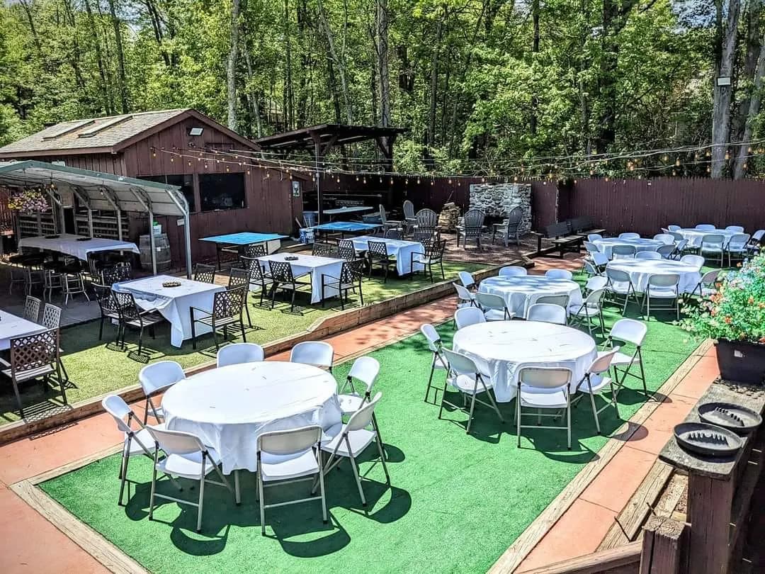 Bishop Hill Tavern