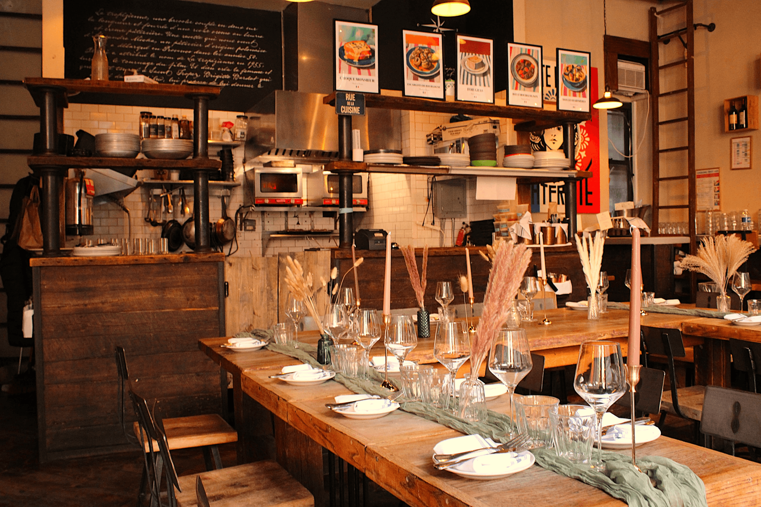 St Tropez Wine Bar