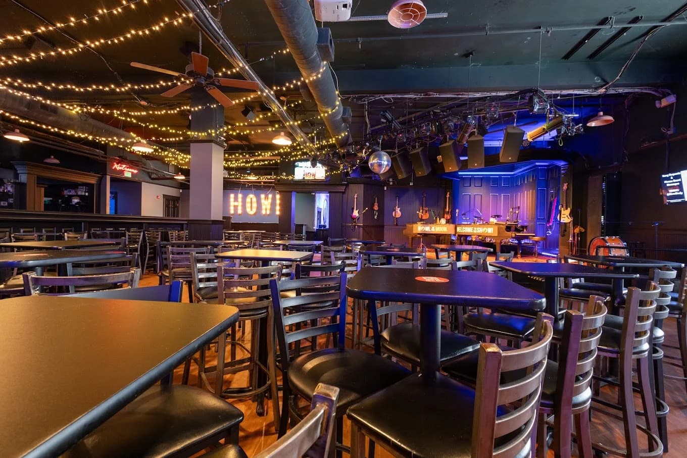Howl at the Moon Indianapolis
